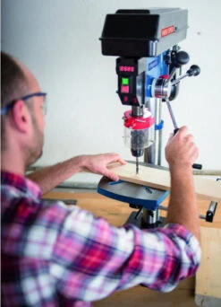 Scheppach Tafelboormachine DP18Vario -Winkel Voor Huishoudelijk Gereedschap 867x1200.jpg 1200x600 45699ebc88