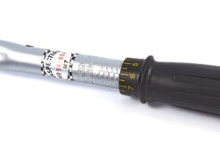 AOK 3/8" Profi Momentsleutel 20-110 Nm 6 AOK 3/8" Profi Momentsleutel 20-110 Nm -Winkel Voor Huishoudelijk Gereedschap hbm 058 67.jpg 1200x600 df1ecebc88